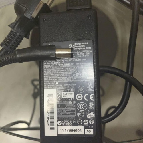 HP Pavilion Laptop Power Adapter like new, original 19V 4.74A 90W