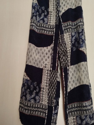 Summer pants with elastic waist and ethnic patterns, like new, size L