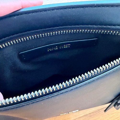 Nine West black clutch bag like new with pouch