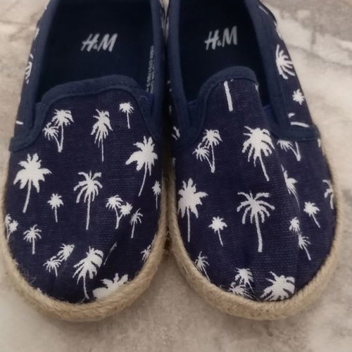 Espadrilles kids fabric H&M size 25 new, blue with palm tree design