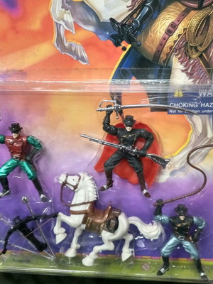 Maskoforos Zoro figure card new with figures and accessories