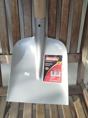 Shovel new, unused