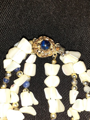 Necklace of mother-of-pearl and agates used