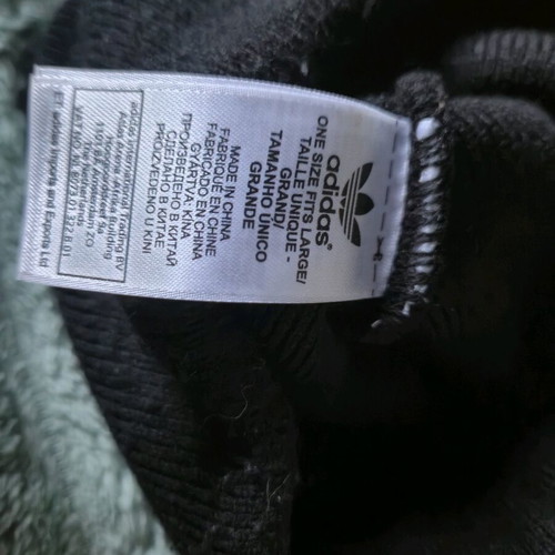 Adidas Originals hat like new, size L, black