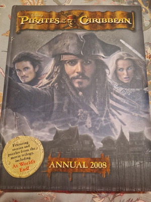 Pirates of the Caribbean Annual 2008 like new collector's album