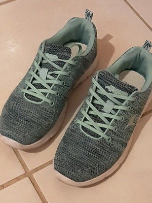 Airstep αθλητικά σαν καινούργια, μέγεθος 37, βεραμάν
