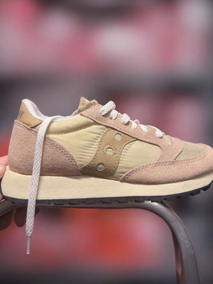 Saucony Jazz Vintage athletic shoes new, beige pink