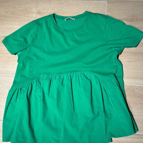 Set of 2 Zara T-shirts used, size M, pink and green
