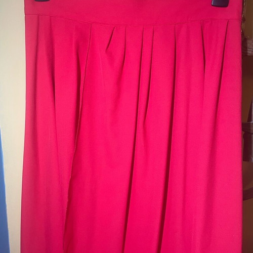 Long red skirt like new, size M/L