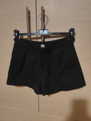 Trash & Luxury black shorts size S like new