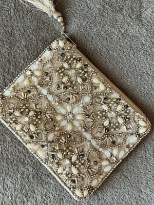 Vintage wallet with beads like new