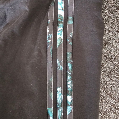 Adidas Flower Tight leggings new, black with floral stripes, size M