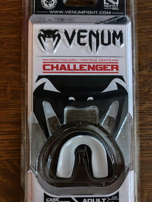 Venum mouthguard new, sealed box