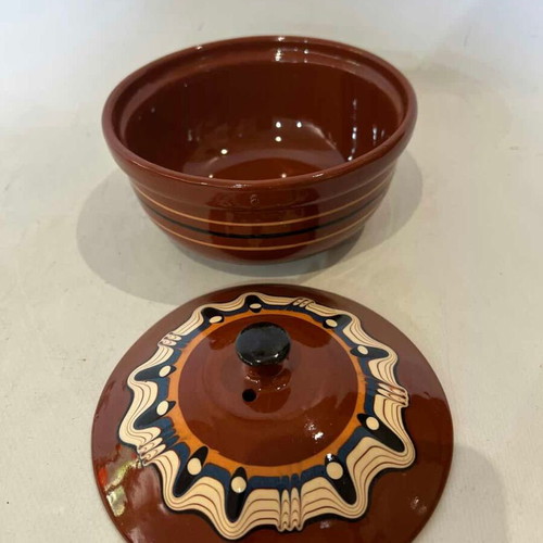 Bulgarian traditional ceramic small pot Troyan 11x14 used