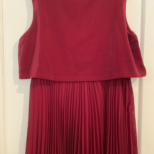 Deal pleated occasion dress XXL like new