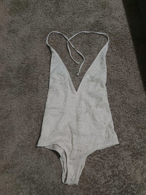 Ολόσωμα μαγιό μεταχειρισμένα H&M, μέγεθος 40, λευκό και εμπριμέ