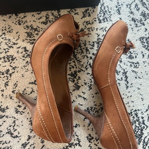 Massimo Dutti women's suede pumps size 37 like new, brown