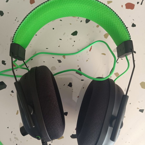 Razer BlackShark V2 Special Edition gaming headset used, excellent condition