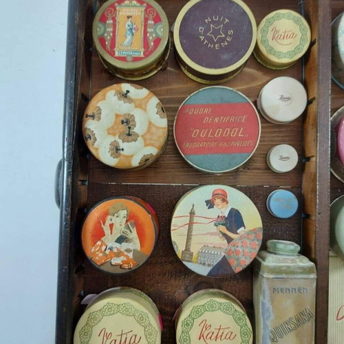 Pre-war powder collection, 23 pieces
