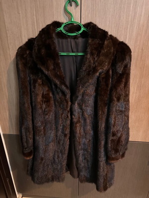 Mink fur coat like new women's size L