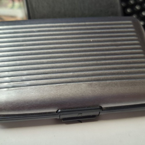 Plastic card holder like new