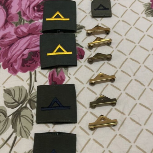 Military insignia like new, set