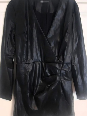 Zara Faux Leather Wrap Mini Dress like new, black, size M