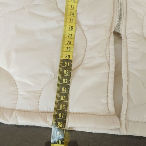 Long women's quilted jacket like new, white with hood