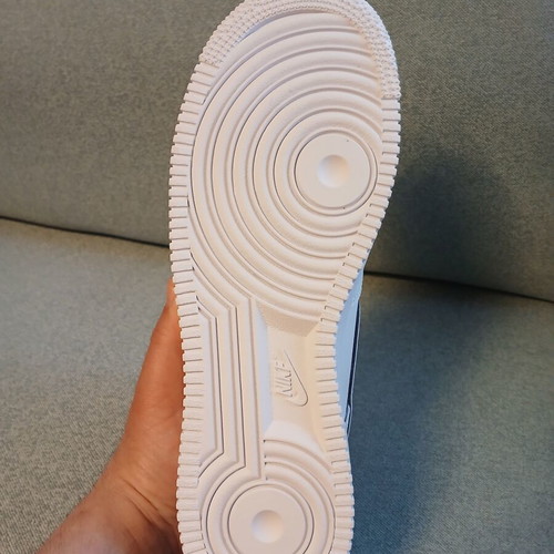 Nike Air Force 1 '07 LV8 White new, size 43
