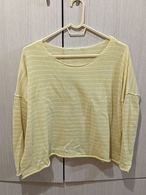 Spring-autumn blouse M-L like new, white and yellow, loose fit