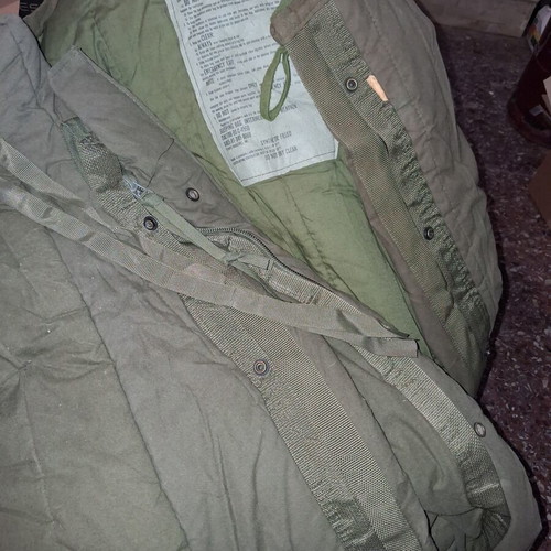 Military sleeping bag like new