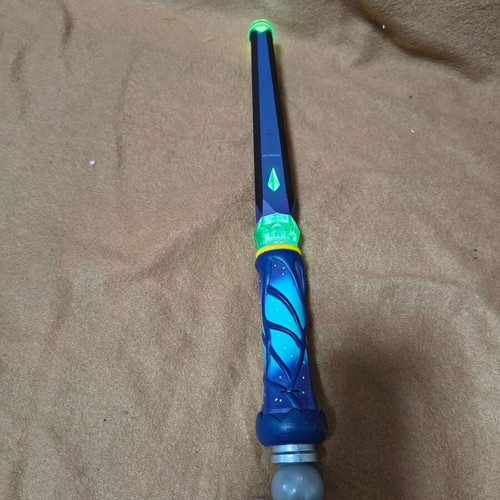 MagiQuest Magic Quest Wand like new, blue-green, lights up