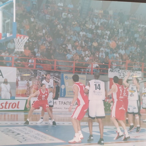 Olympiacos large real photograph like new