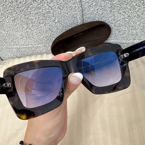 Tom Ford Hutton-02 TF664 Oversized Sunglasses brand new, dark Havana