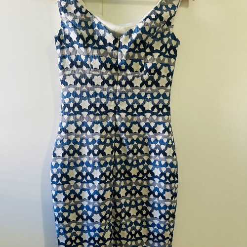 BSB Collection Star Print Bodycon Dress like new, midi, off-the-shoulder