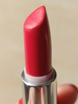 Clinique mini lipstick used 08 CHERRY POP
