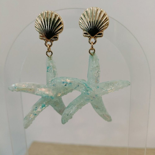 Summer earrings starfish design in beige and turquoise