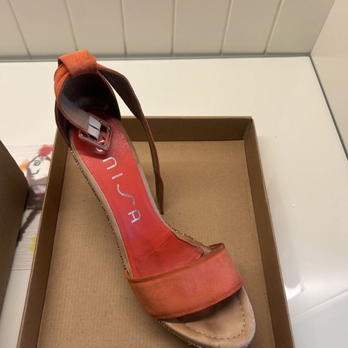 Unisa platform sandals used, size 40, orange