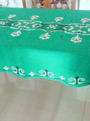 Tablecloth embroidery long green new
