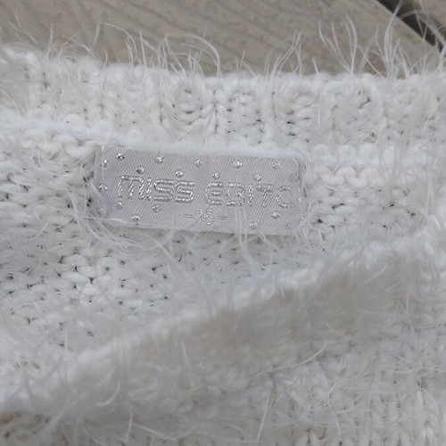 Ebita velvet sweater like new, white and gray, age 16