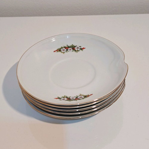 Kaiser Set of 5 Christmas Small Plates 17cm used