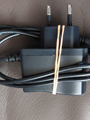 2A EU Plug Power Supply Adapter για USB πολύπριζο σαν καινούργιο
