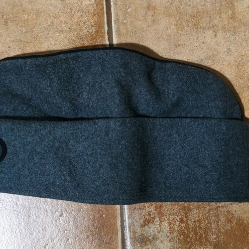 Swiss military coat with wool cap like new