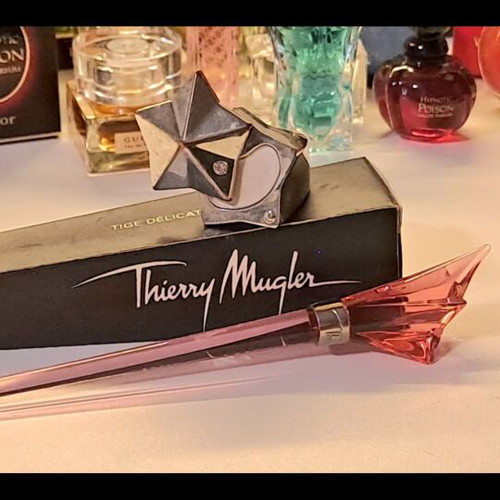 Mugler Angel hair clip and ring with compact parfum set
