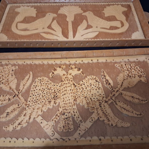 Woodcarved serving trays with glass, like new, set of 2