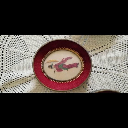 Frames like new, set of 3 with embroidery