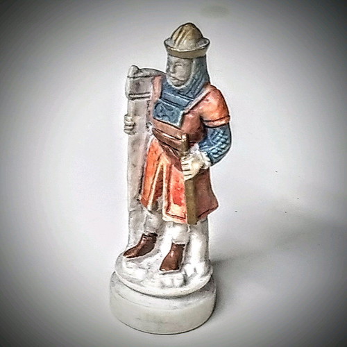 DeAgostini Camelot Series figure used, ceramic