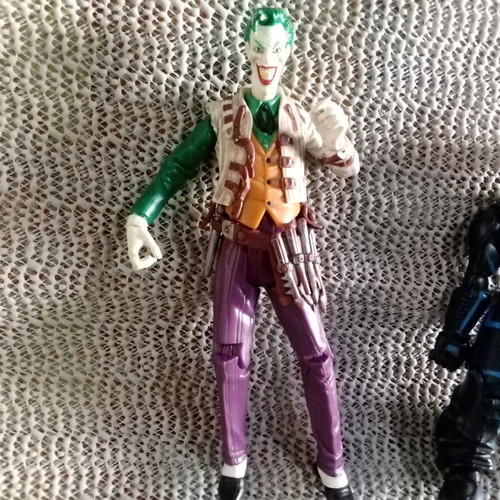 Batman action figures used, pack of 2