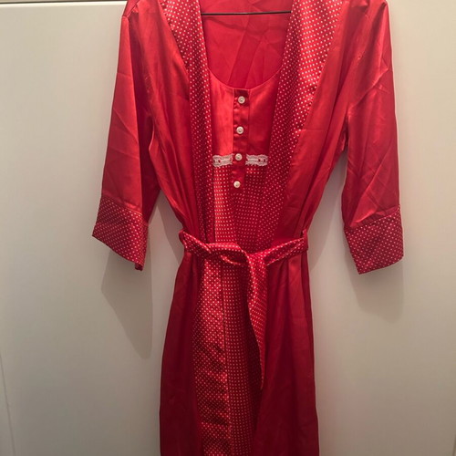 Dolcetta satin nightdress set with robe like new, red