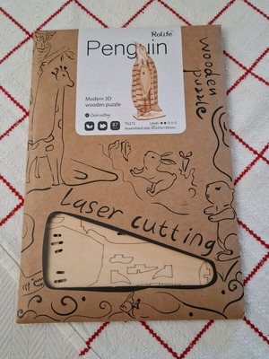 Wooden 3D puzzle like new